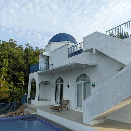 Villa Blue Door, Puncak Pondok Cipaseban Εξωτερικό φωτογραφία