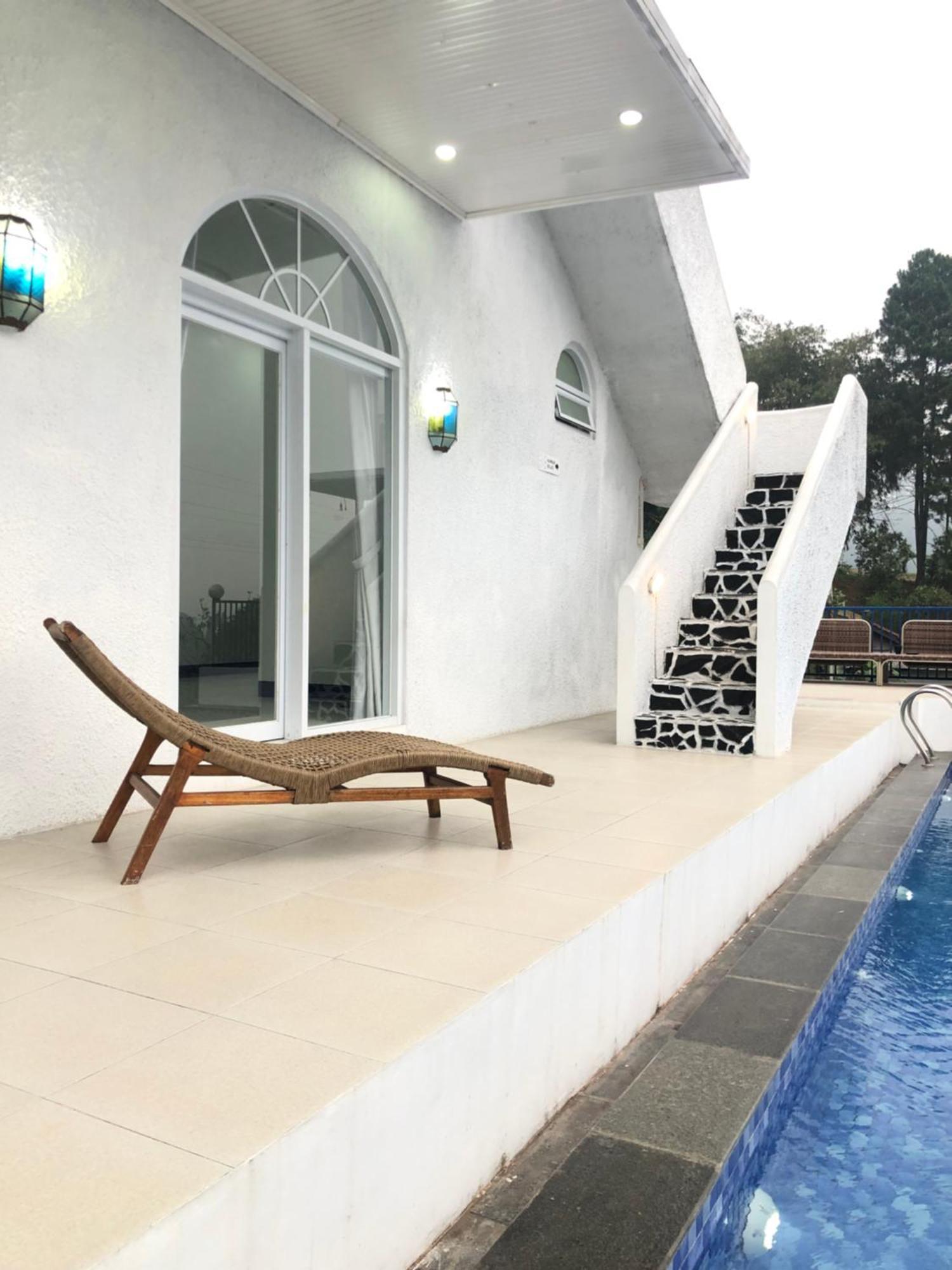 Villa Blue Door, Puncak Pondok Cipaseban Εξωτερικό φωτογραφία
